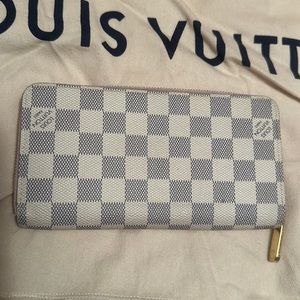 LV Damier Azur canvas zippy wallet with rose ballerine interior!!